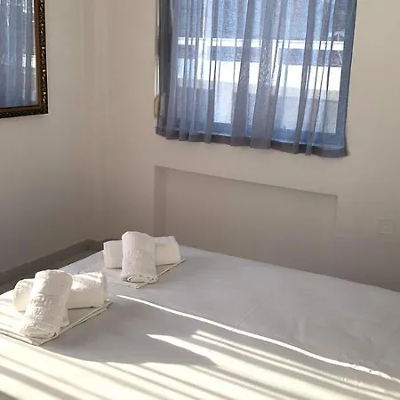 Artemis And Fillo Apartment *